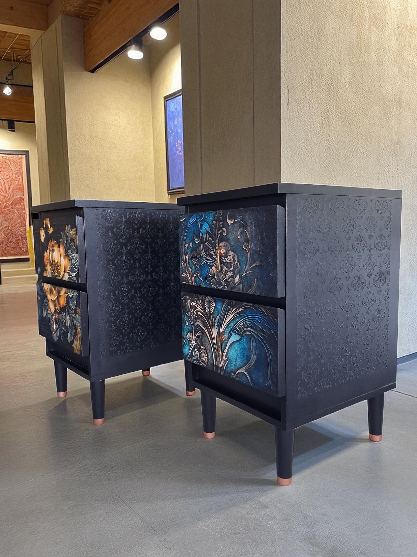 AGOTADO! Mesitas MCM con Frentes Florales – Para Dormitorio o Salón