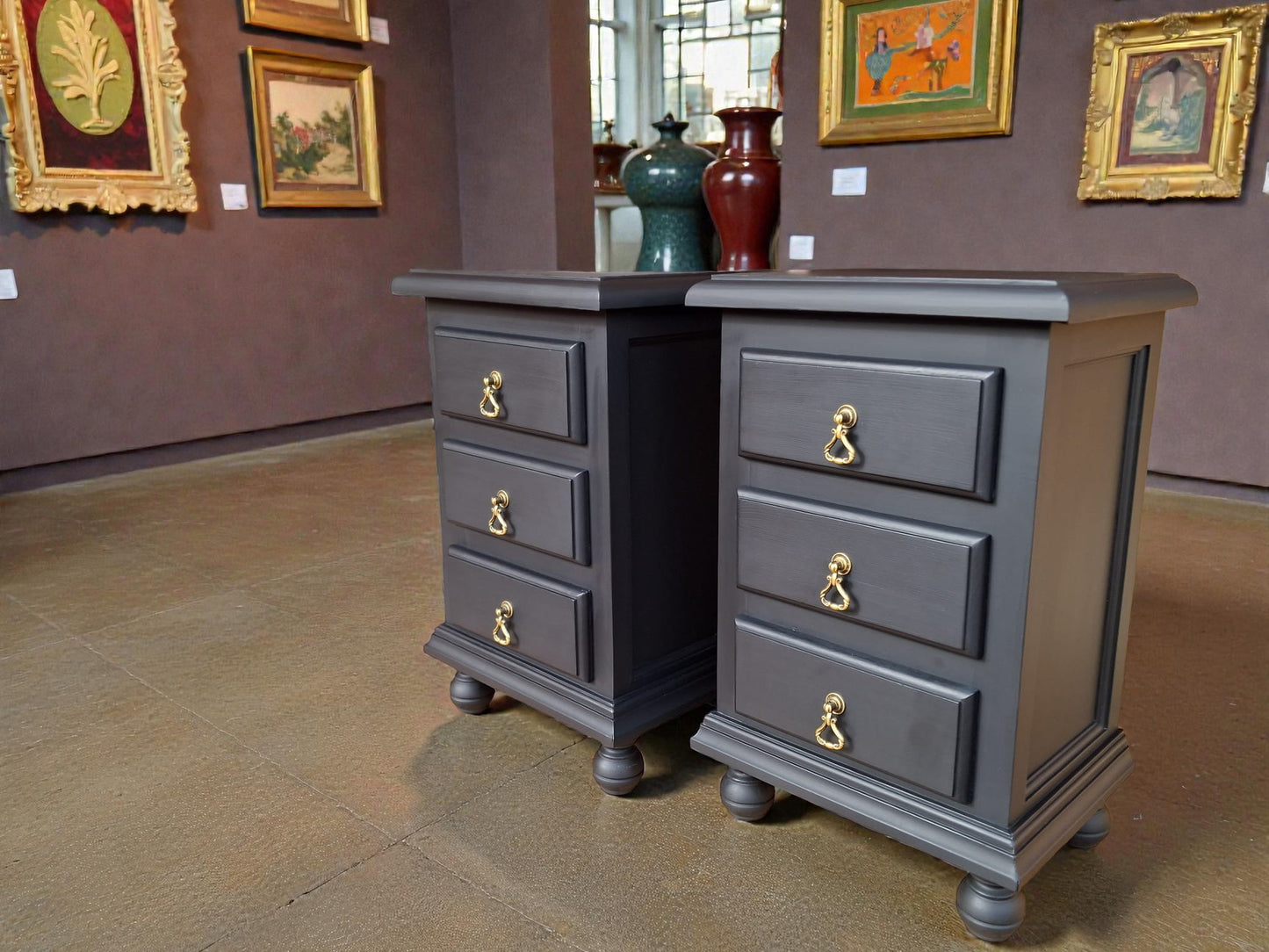 Restored French Provincial Bedside Tables | Mesitas de Noche Provenzales Restauradas, Solid Wood, Eco Paint, Bronze Handles