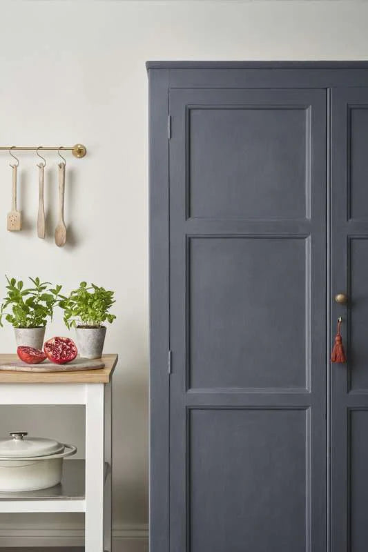 Whistler Gray - Annie Sloan CHALK PAINT TM decorative paint