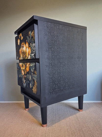 AGOTADO! Mesitas MCM con Frentes Florales – Para Dormitorio o Salón