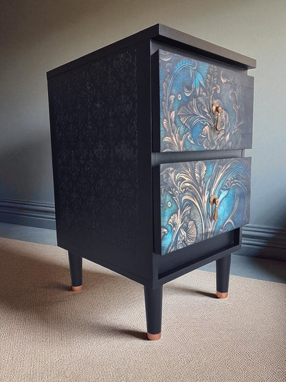 AGOTADO! Mesitas MCM con Frentes Florales – Para Dormitorio o Salón