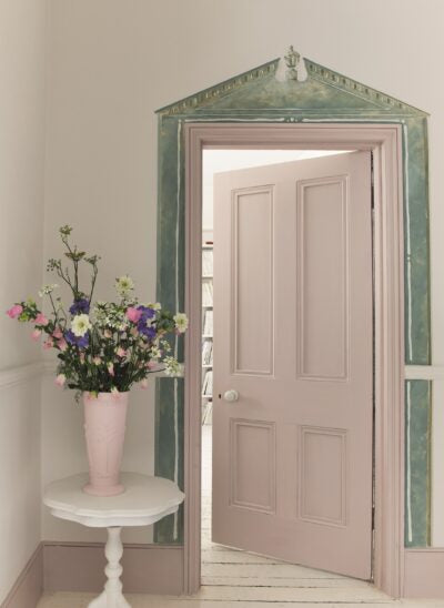 Pointe Silk - Annie Sloan SATIN PAINT decorative paint