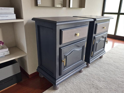 AGOTADO! Antique Nightstand / Mesitas de Noche Antiguas Restauradas – Solid Wood, Brass Handles, Eco Finish