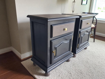 AGOTADO! Antique Nightstand / Mesitas de Noche Antiguas Restauradas – Solid Wood, Brass Handles, Eco Finish