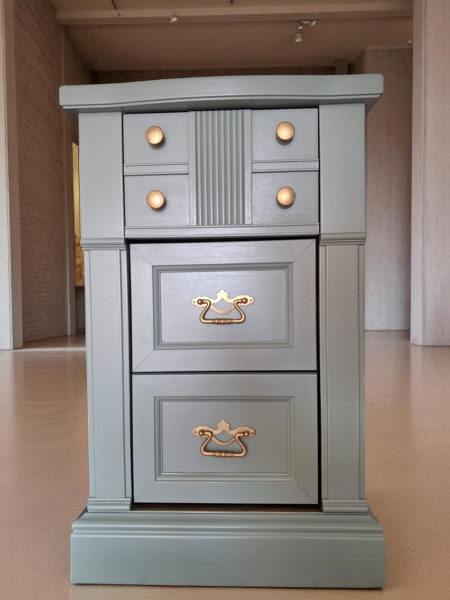 AGOTADO! Mid-Century Modern Laurel Green Nightstands – Restored & Eco-Friendly | Mesitas de Noche Verde Laurel Estilo MCD – Restauradas  Eco-Friendly