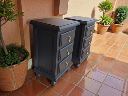 Restored French Provincial Bedside Tables | Mesitas de Noche Provenzales Restauradas, Solid Wood, Eco Paint, Bronze Handles