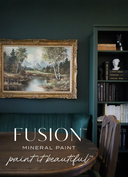 Detalle mueble Manor Green verde oscuro histórico Fusion Paint