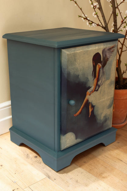 Mesita auxiliar restaurada Anaqa Design - pieza única upcycled
