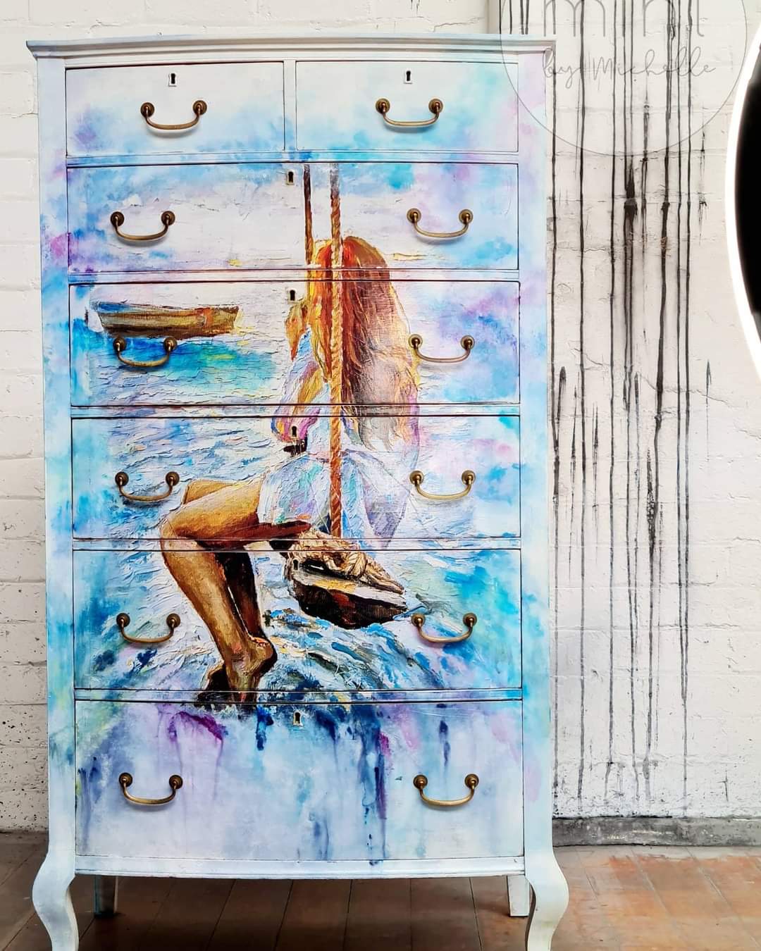 Detalle papel decoupage Girl On A Swing - Restauración muebles románticos vintage