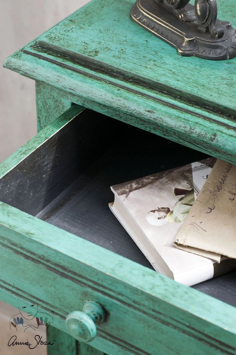 Florence - Annie Sloan CHALK PAINT TM decorative paint