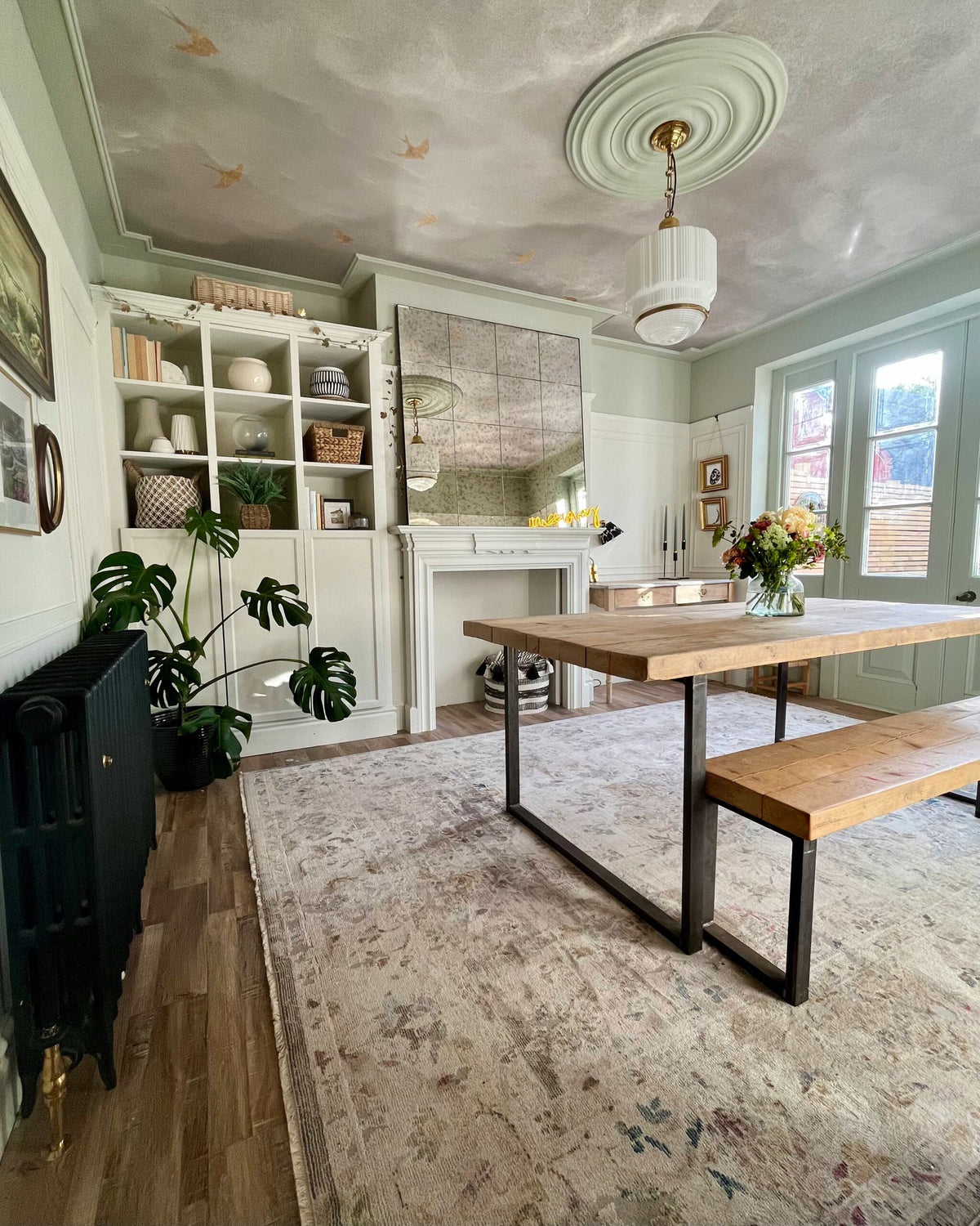 Espacio decorado con Wall Paint Cotswold Green de Annie Sloan